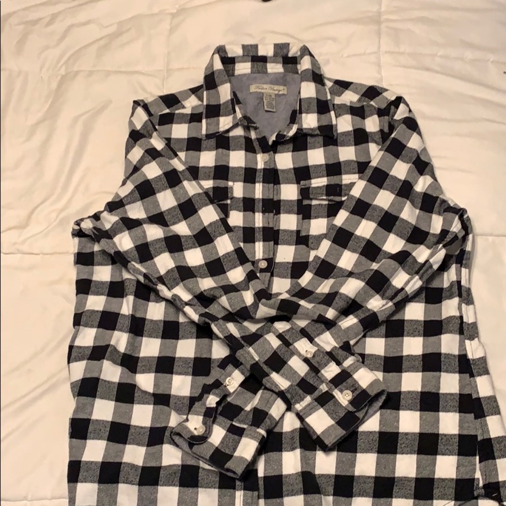 BLACK AND WHITE checkered plaid button down